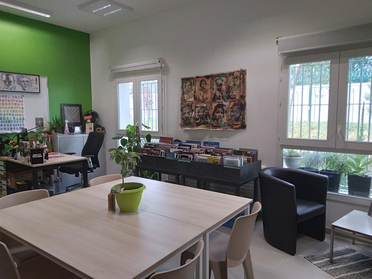 Bibliothèque du quartier femme